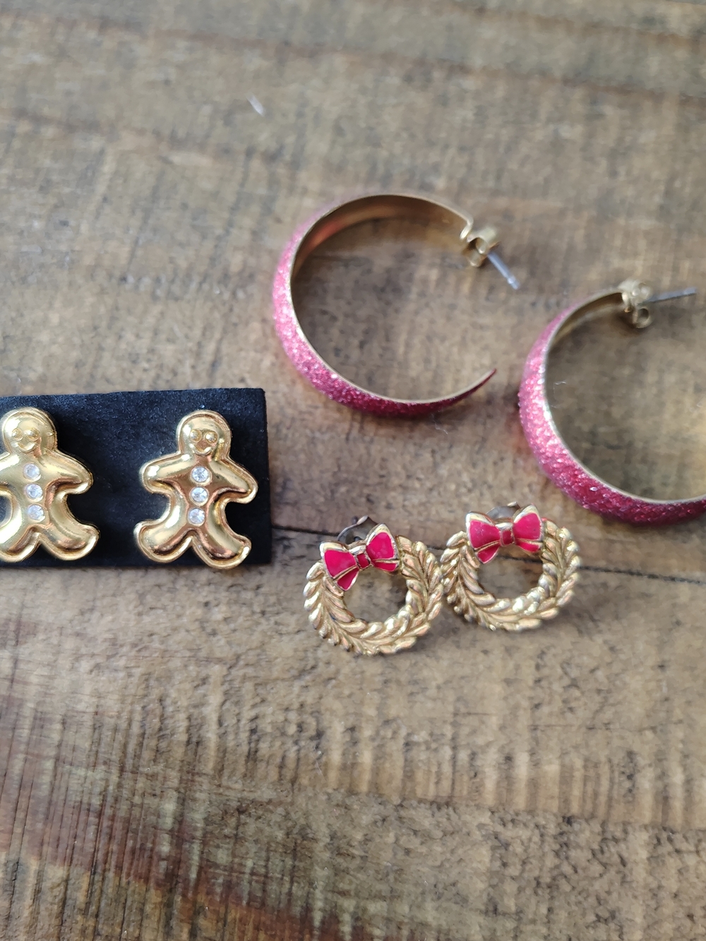 Avon Gold Tone Gingerbread, Holiday Wreath and Red Glitter Hoop Earring Lot